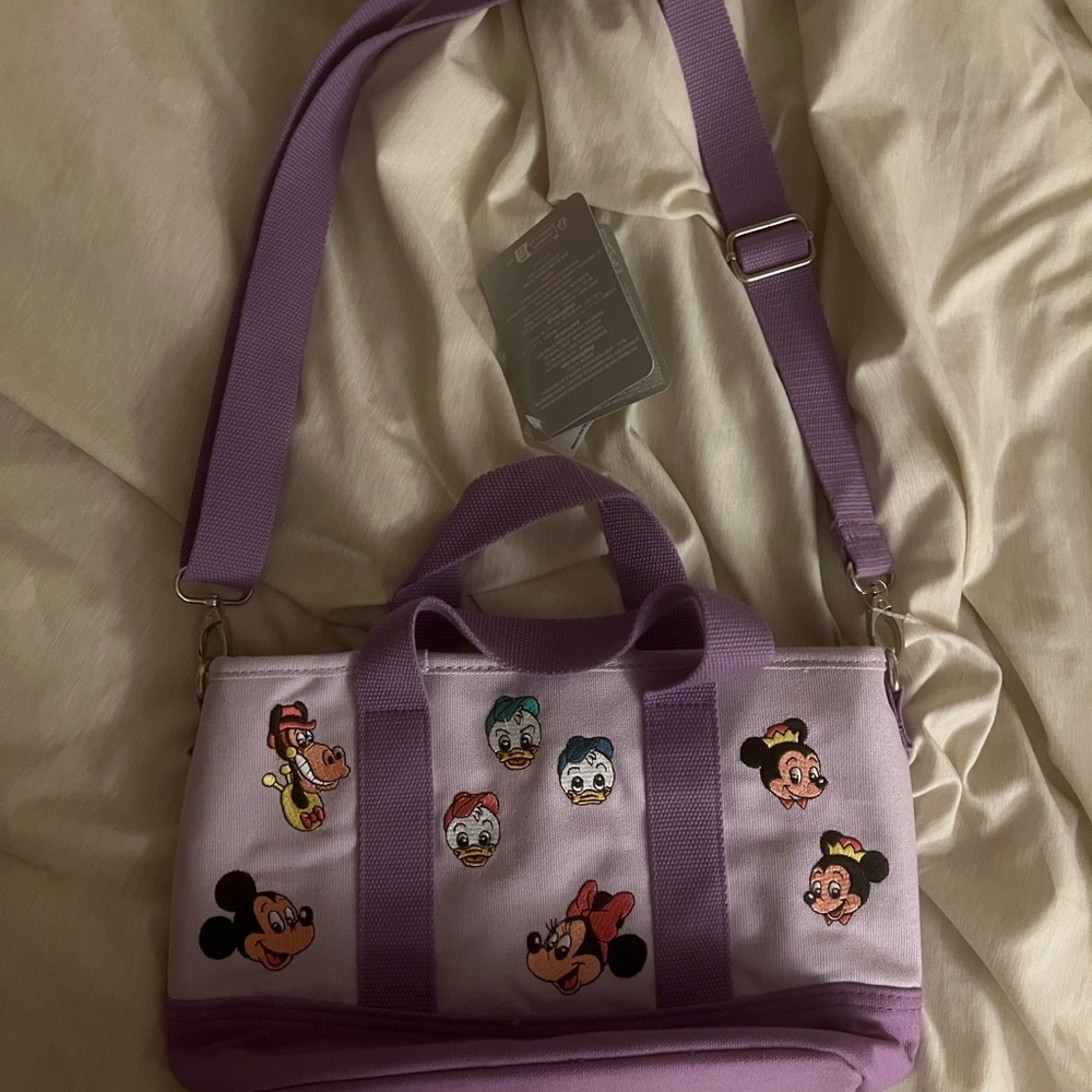 Disney purse park exclusive - Picture 3 of 3